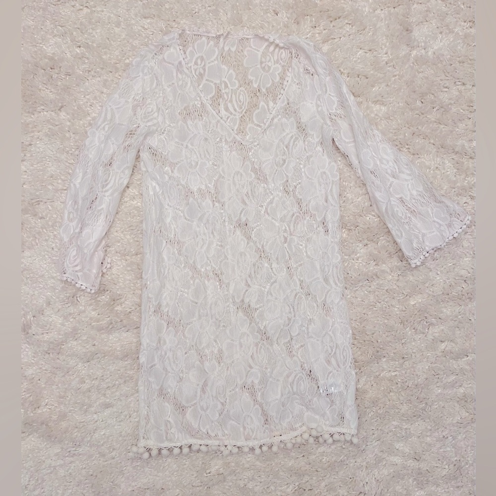 Cute En Crème Lace Swimsuit Coverup. Size Small.